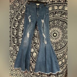 Women’s Home Folk flare jeans, size 6